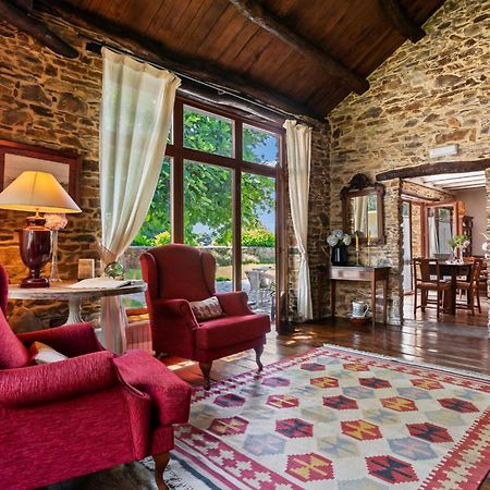 Casa Peleyon Bed & Breakfast กาสโตรโพล ภายนอก รูปภาพ