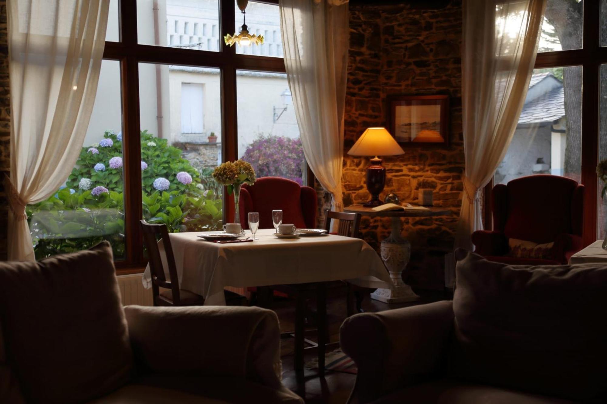 Casa Peleyon Bed & Breakfast กาสโตรโพล ภายนอก รูปภาพ