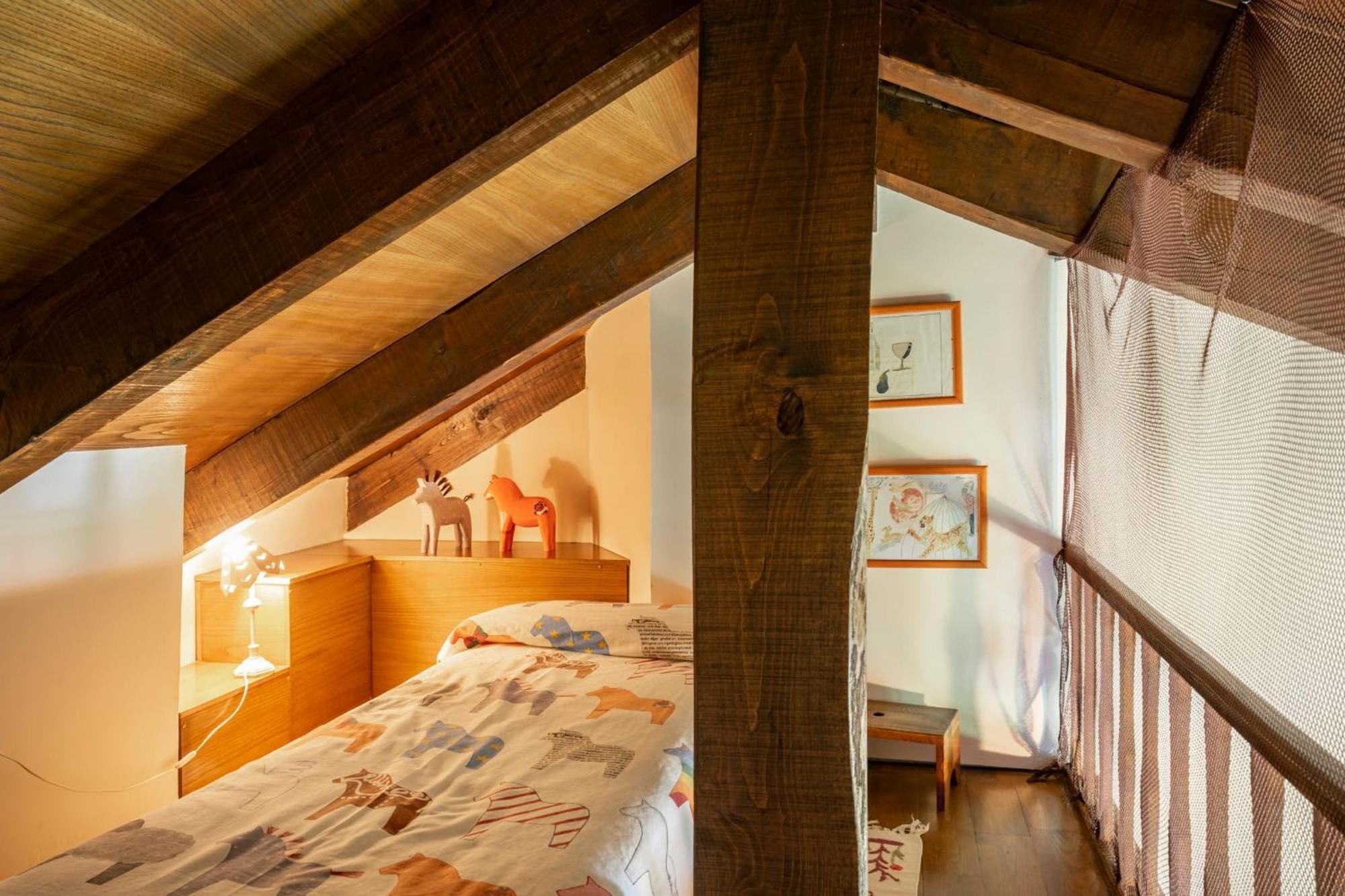 Casa Peleyon Bed & Breakfast กาสโตรโพล ภายนอก รูปภาพ