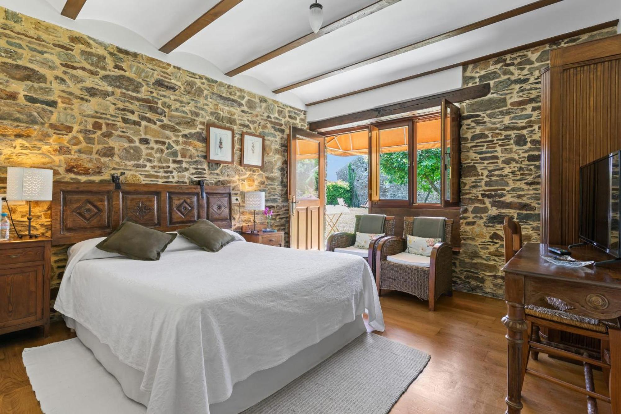 Casa Peleyon Bed & Breakfast กาสโตรโพล ภายนอก รูปภาพ