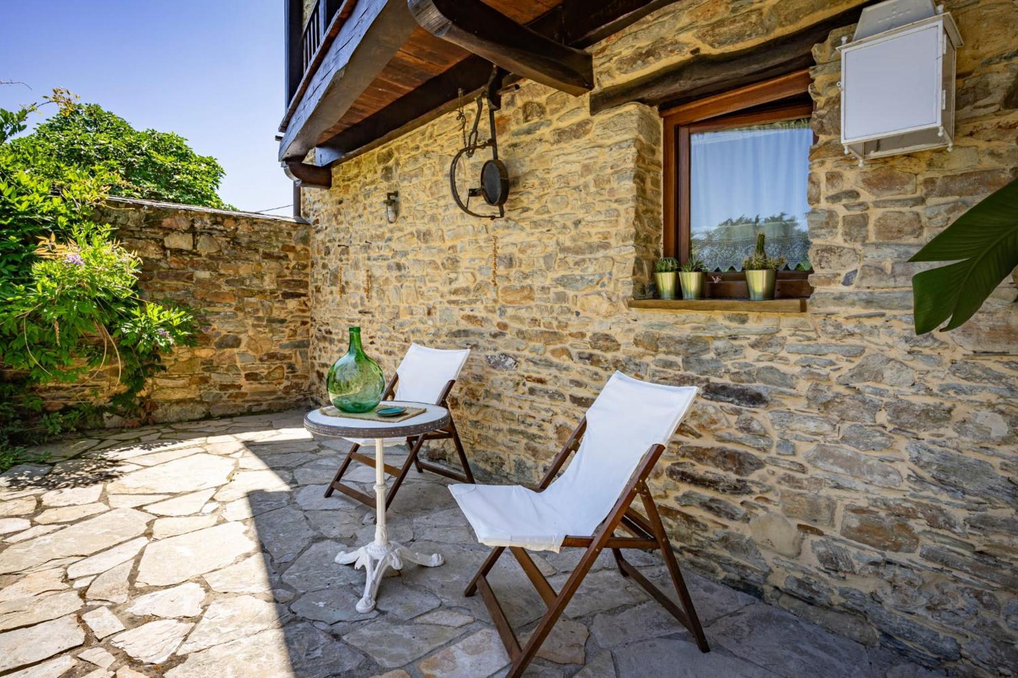 Casa Peleyon Bed & Breakfast กาสโตรโพล ภายนอก รูปภาพ