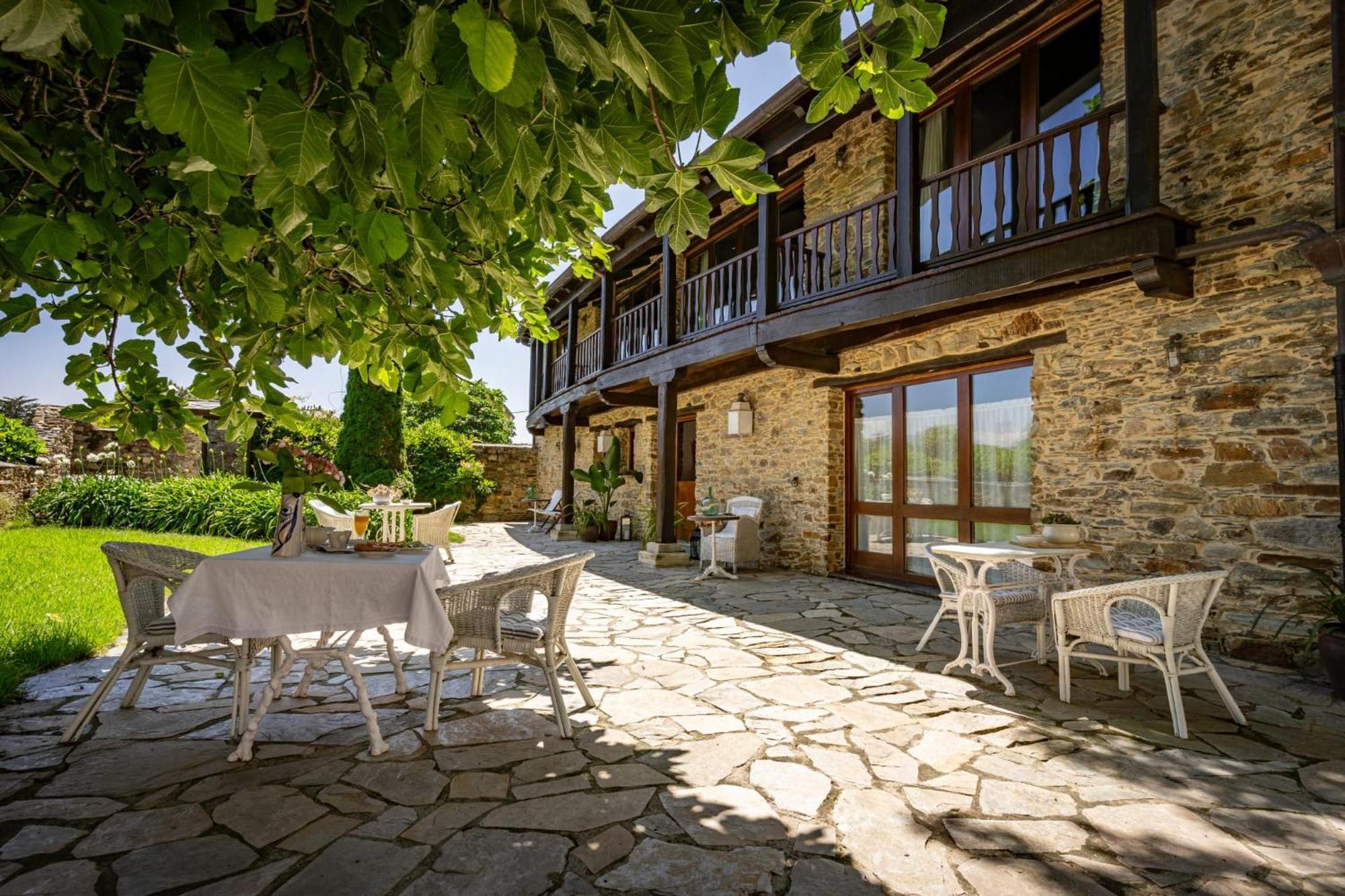 Casa Peleyon Bed & Breakfast กาสโตรโพล ภายนอก รูปภาพ