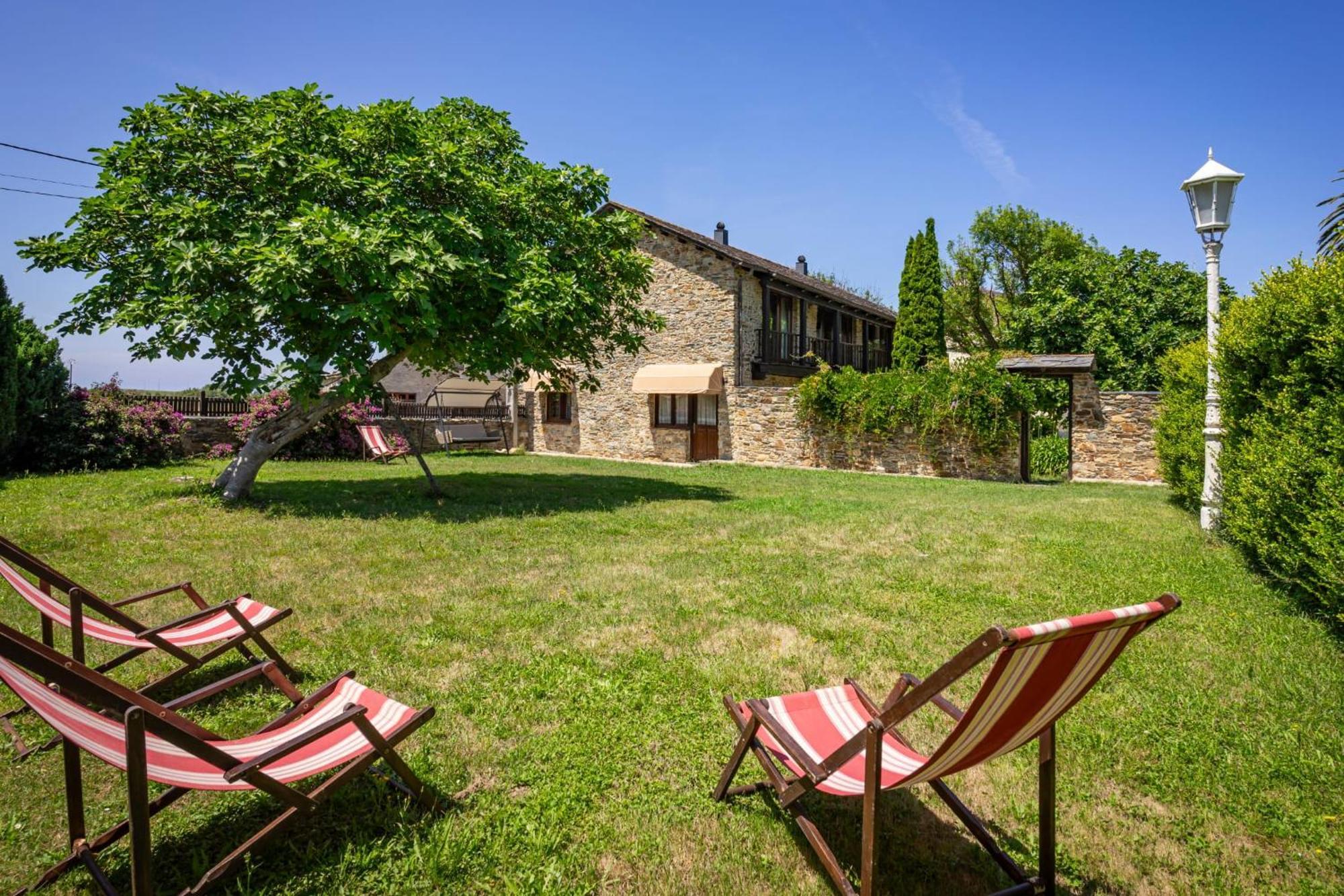 Casa Peleyon Bed & Breakfast กาสโตรโพล ภายนอก รูปภาพ