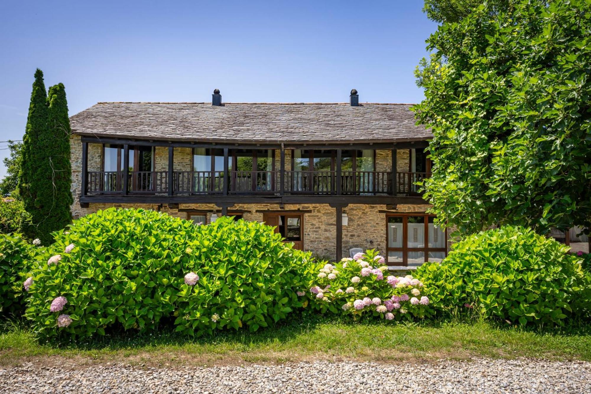 Casa Peleyon Bed & Breakfast กาสโตรโพล ภายนอก รูปภาพ