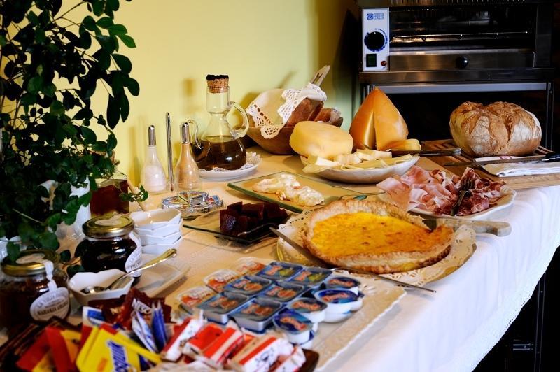Casa Peleyon Bed & Breakfast กาสโตรโพล ภายนอก รูปภาพ