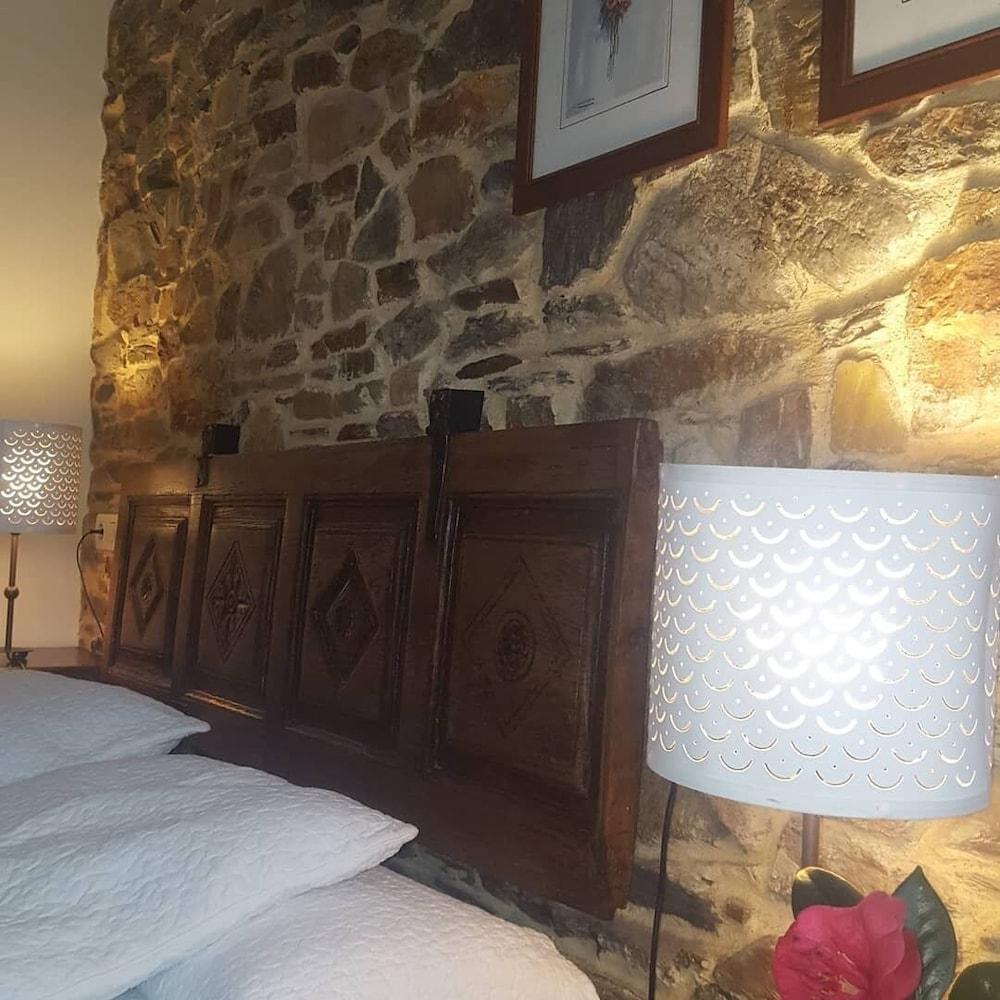 Casa Peleyon Bed & Breakfast กาสโตรโพล ภายนอก รูปภาพ